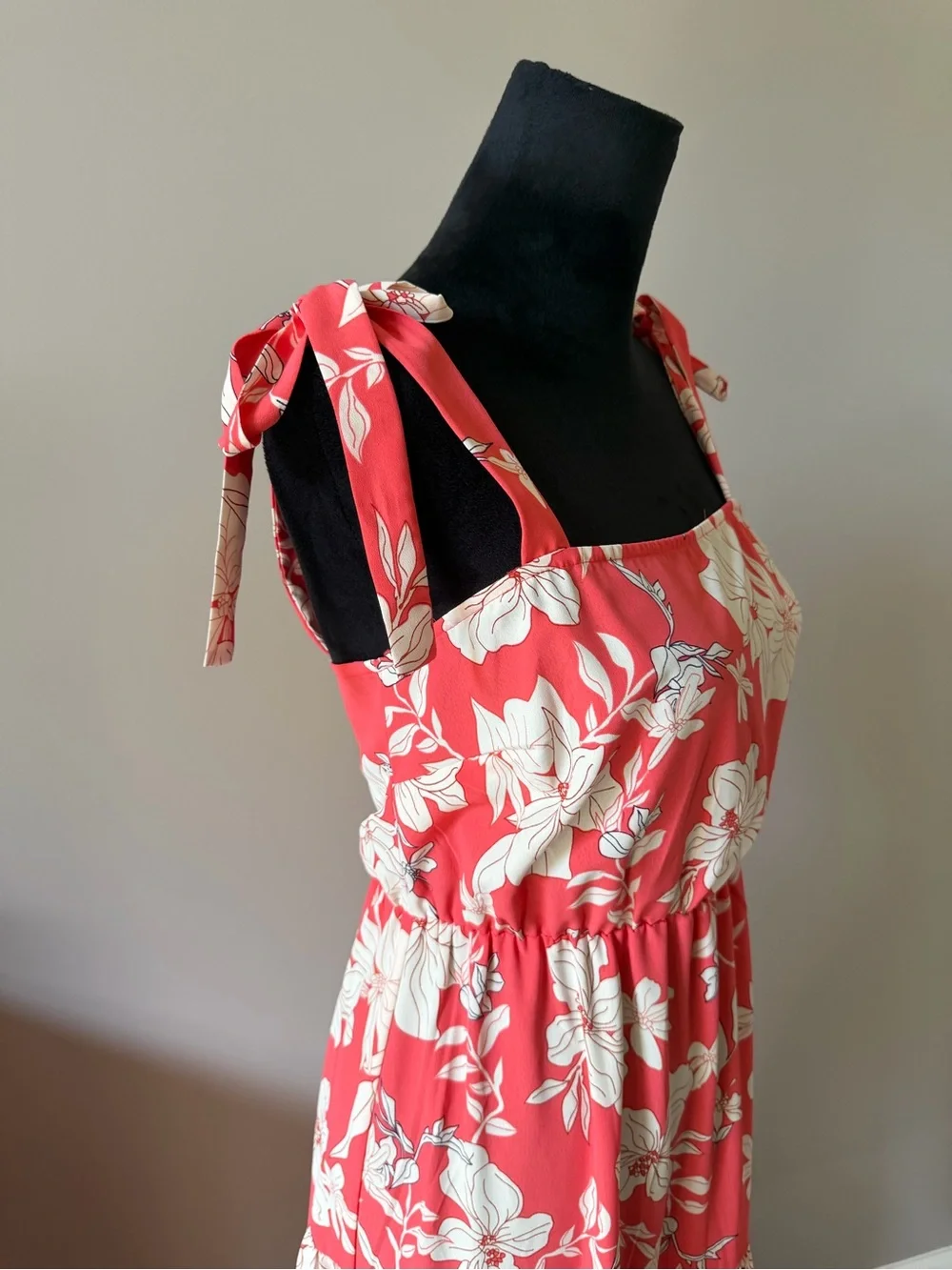 Social Standard By Sanctuary Floral Tiered Maxi Dress in Coral & Ivory Small